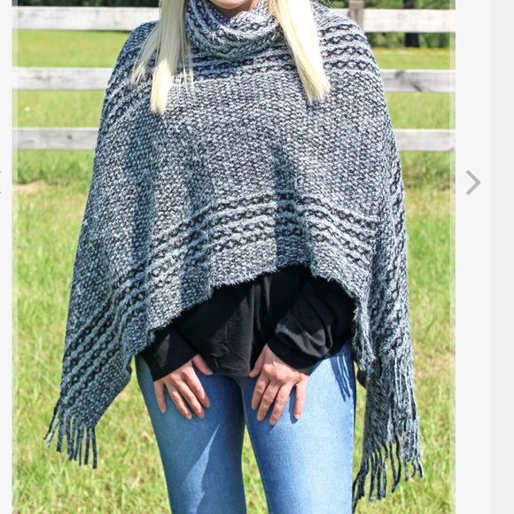 Black Cowl Neck Poncho One Size Fits Most NWT - Picture 2 of 9